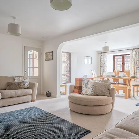 Casa de Férias Meadow Barn, Beautiful Barn Conversion In Duddon Valley, District Broughton-in-Furness