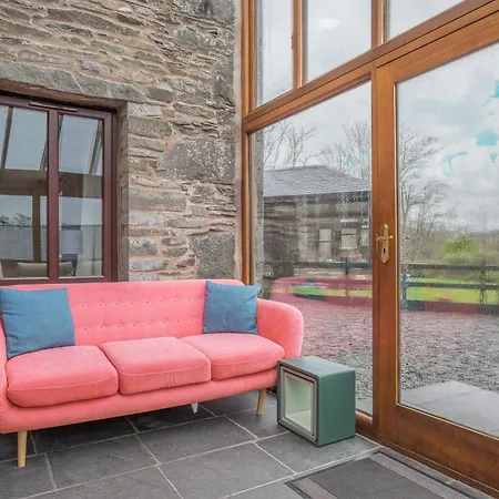 Meadow Barn, Beautiful Barn Conversion In Duddon Valley, District
