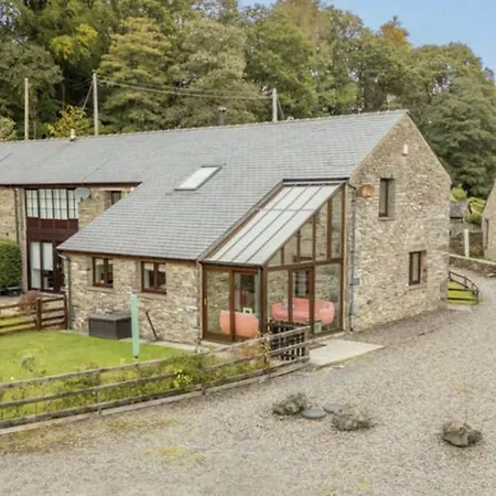 Meadow Barn, Beautiful Barn Conversion In Duddon Valley, District * Broughton-in-Furness