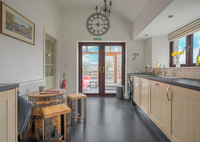Meadow Barn, Beautiful Barn Conversion In Duddon Valley, District * Broughton-in-Furness