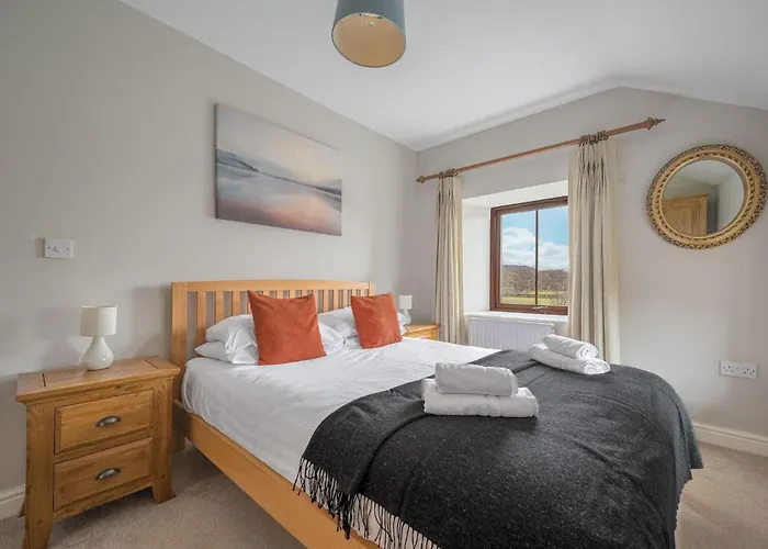 Meadow Barn, Beautiful Barn Conversion In Duddon Valley, District